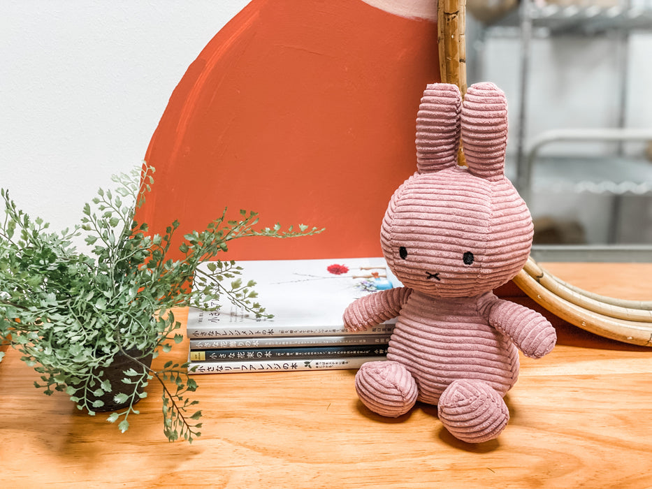 [Mother's Day] Corduroy Sitting Bunny 10" - Pink